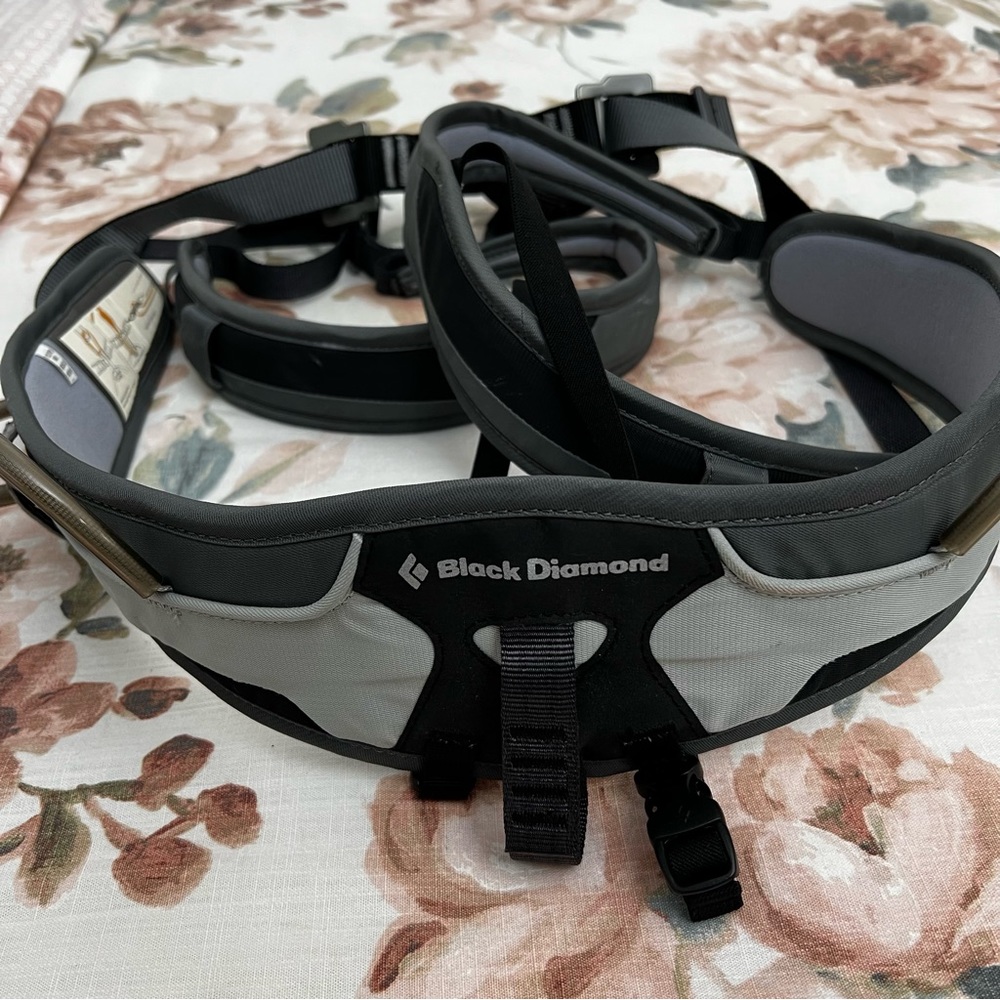 Black Diamond Climbing Harness (Mens XXL)